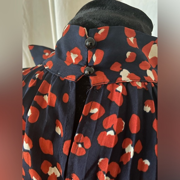 She + Sky Halter Top Pleated Blouse - Size Large - Picture 4 of 6